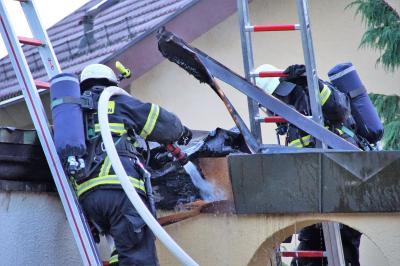 Neckartailfingen: Garagenbrand loest Feuerwehreinsatz aus